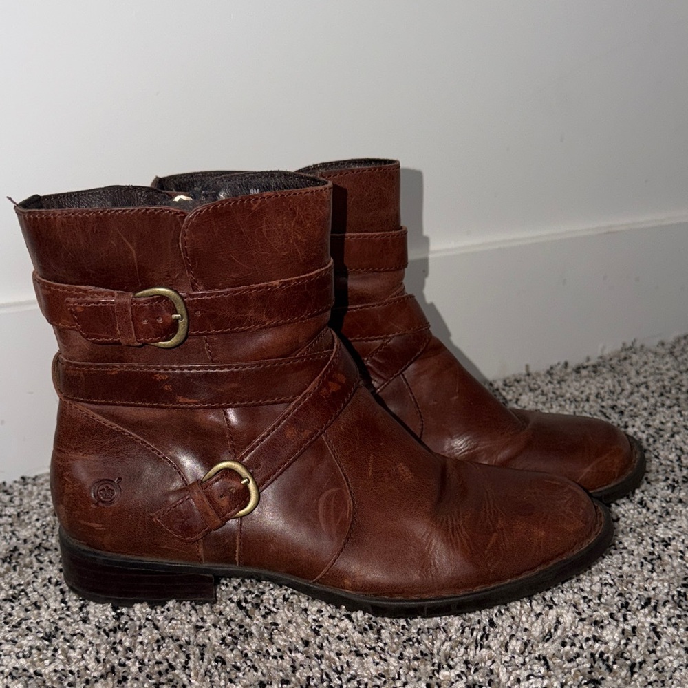 Born McMillan Boots Brown Leather Buckles Women’s Size 9
